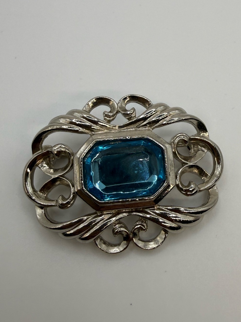 Vintage Silver Tone Filigree Brooch Blue Faceted Glass Statement Pin